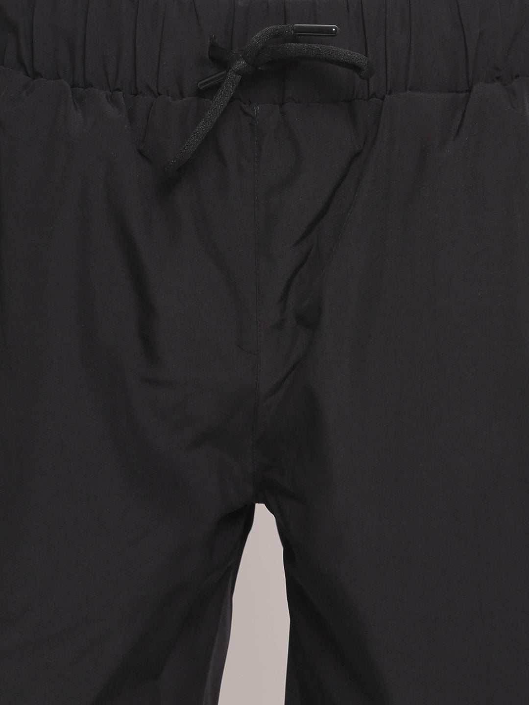 Men Black Regular Fit Side Pkt Solid Shorts