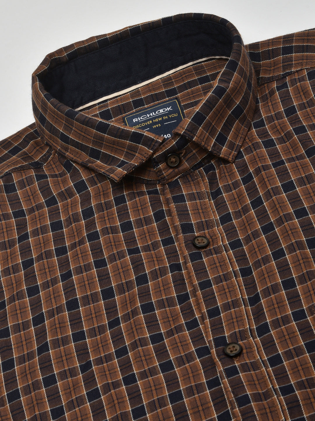 Men Brown Slim Fit Checkered Casual Shirt