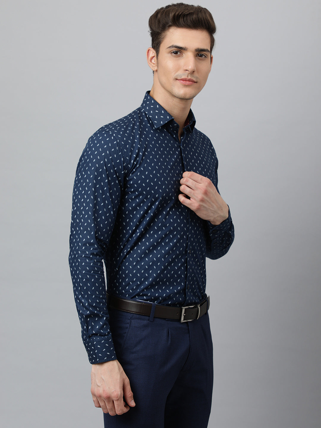 Men Navy Slim Fit Printed Club Wear Shirt